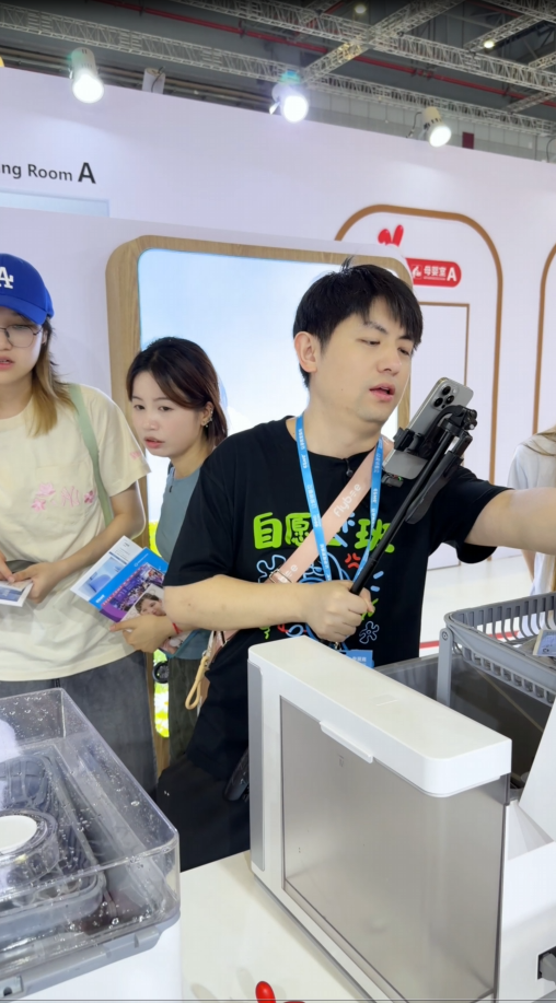 直播达人走播现场
